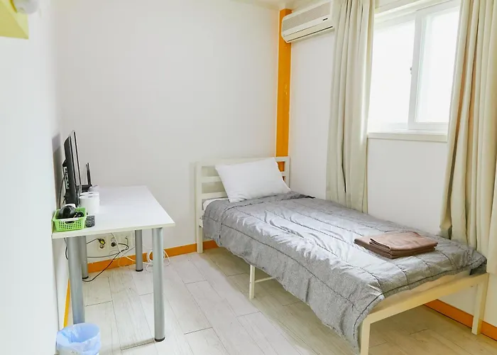 Travelers A Korea Hostel *